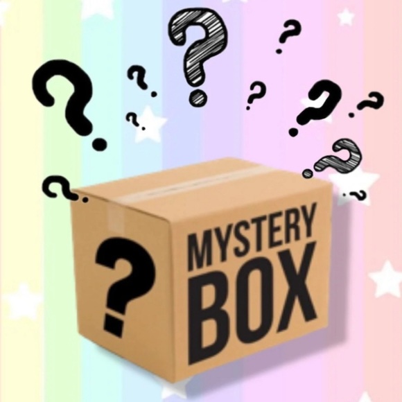 Men's and Women's Budget Clothing and Accessories Mystery Box! - Picture 2 of 2